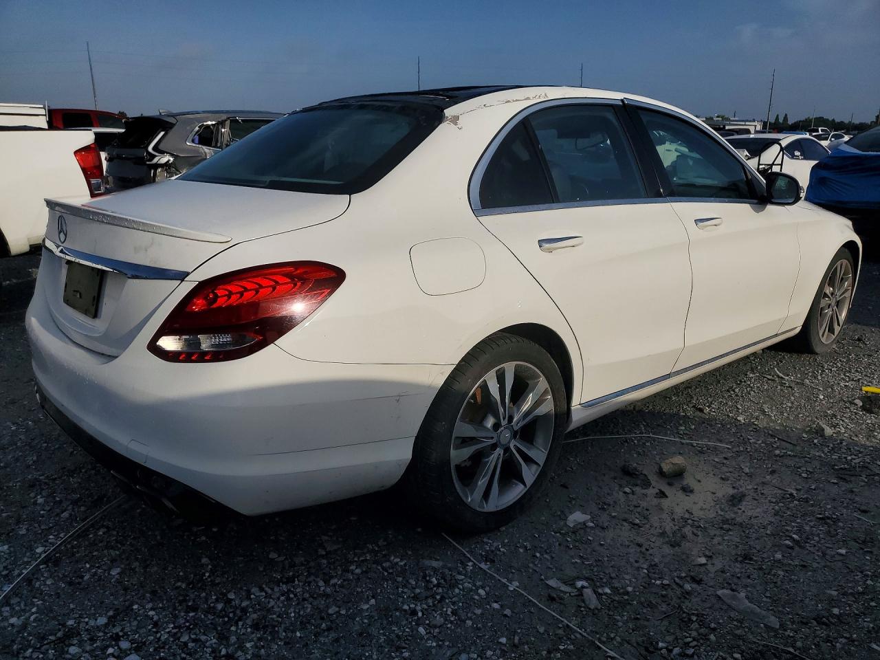 2017 MERCEDES-BENZ C-CLASS
