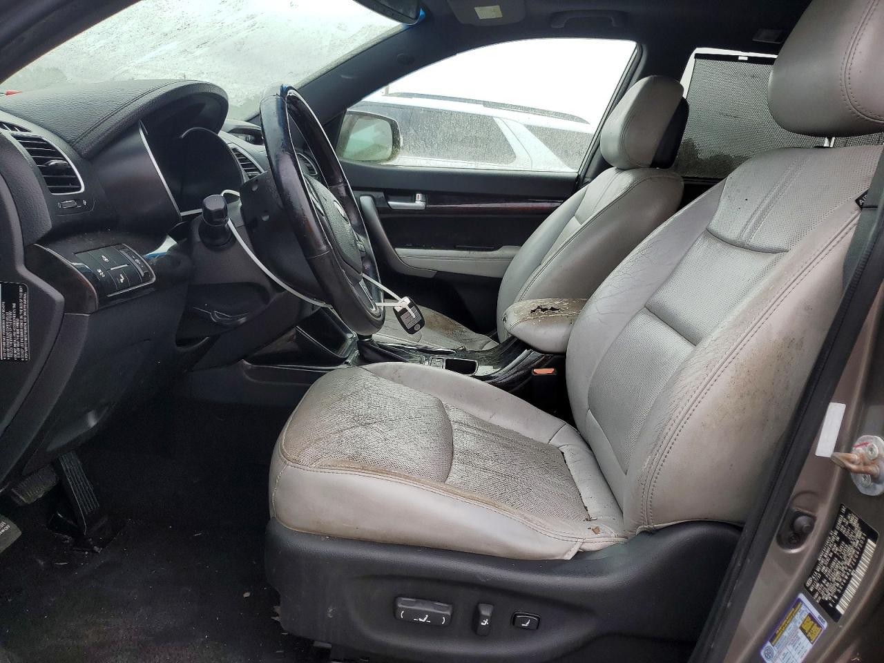 2014 KIA SORENTO