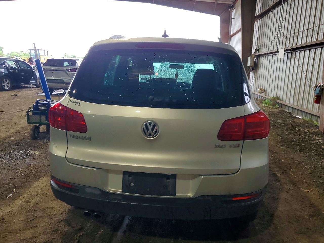 2014 VOLKSWAGEN TIGUAN