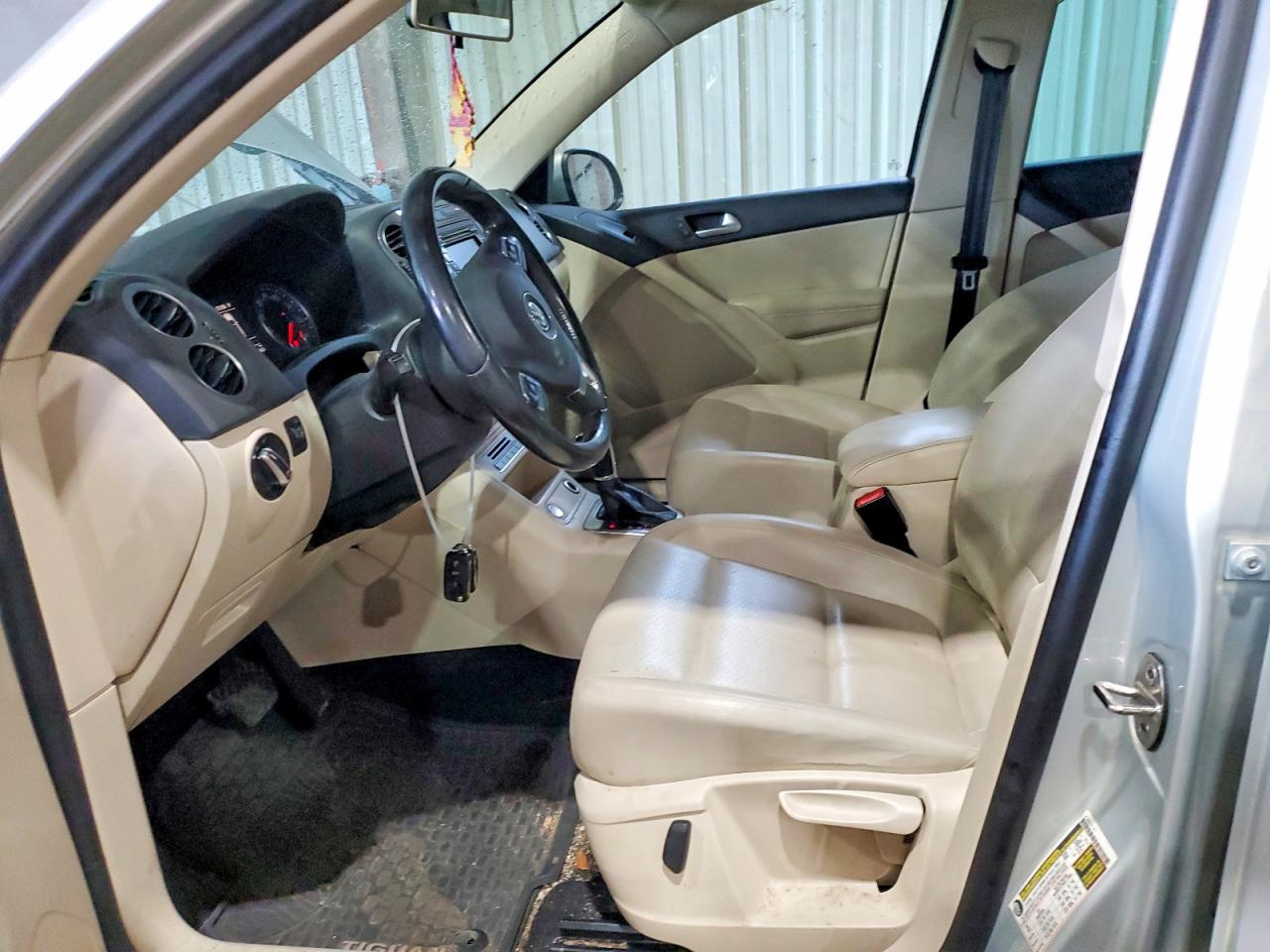 2014 VOLKSWAGEN TIGUAN