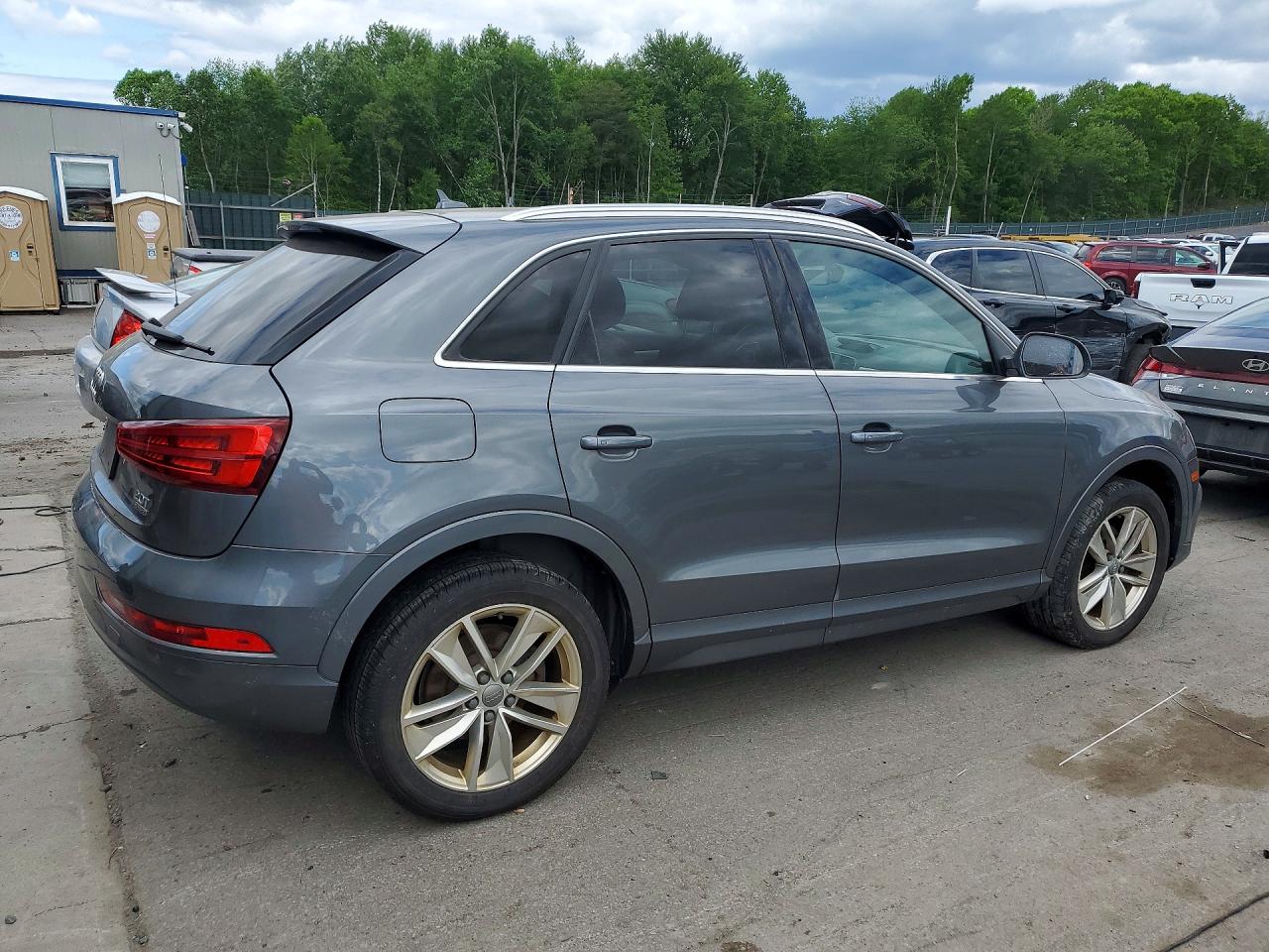 2017 AUDI Q3