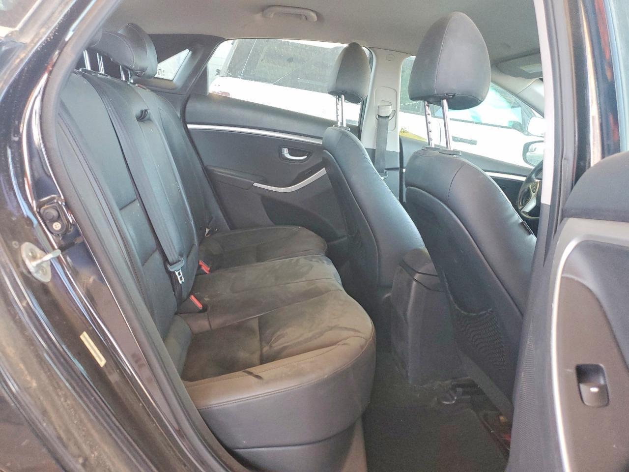2014 HYUNDAI ELANTRA