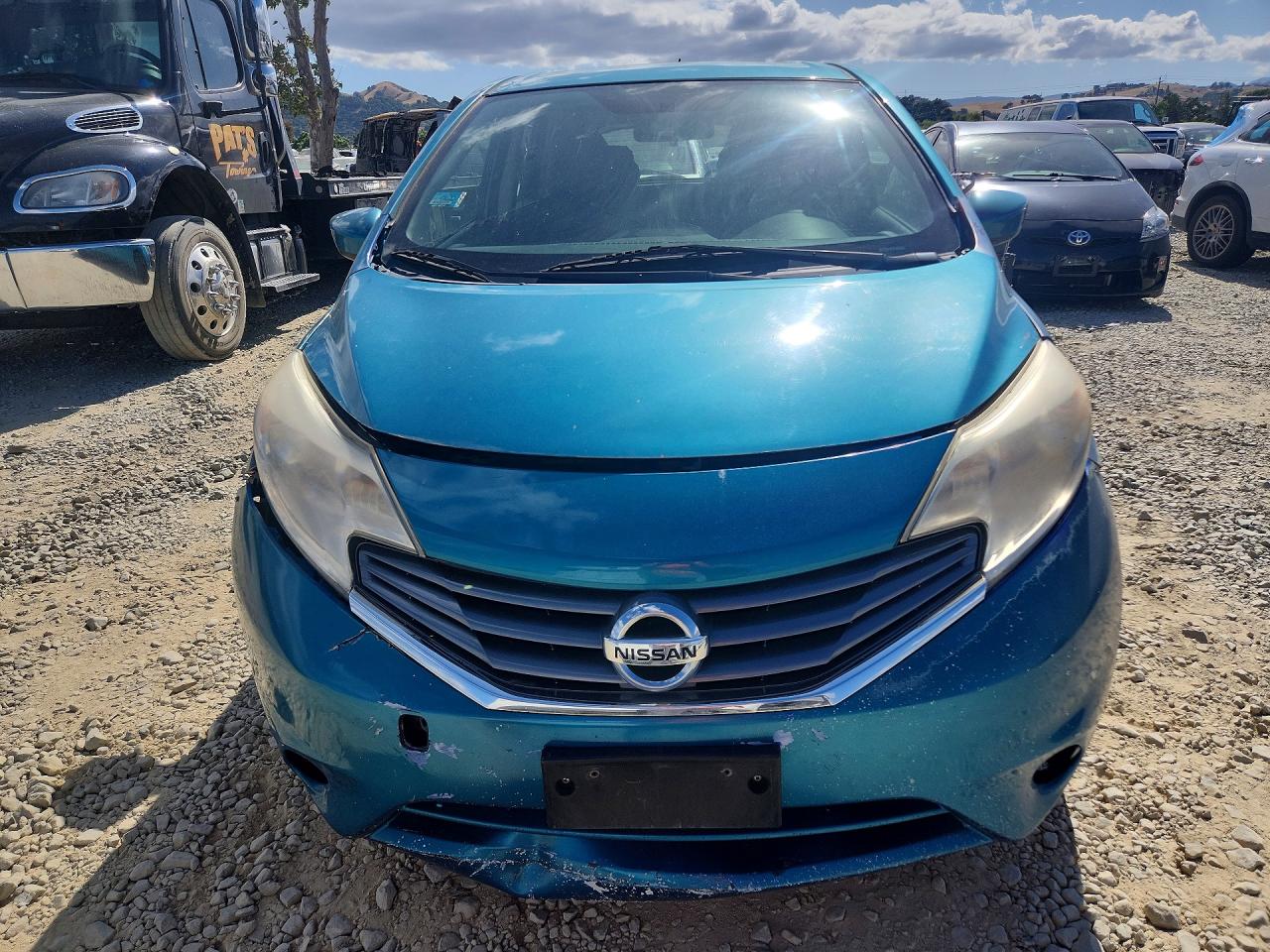 2015 NISSAN VERSA