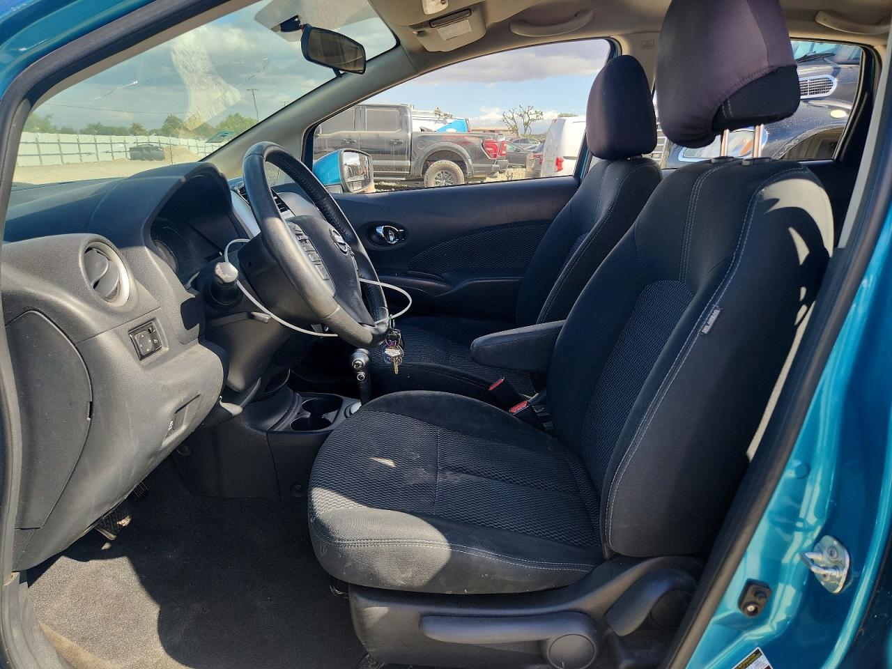 2015 NISSAN VERSA