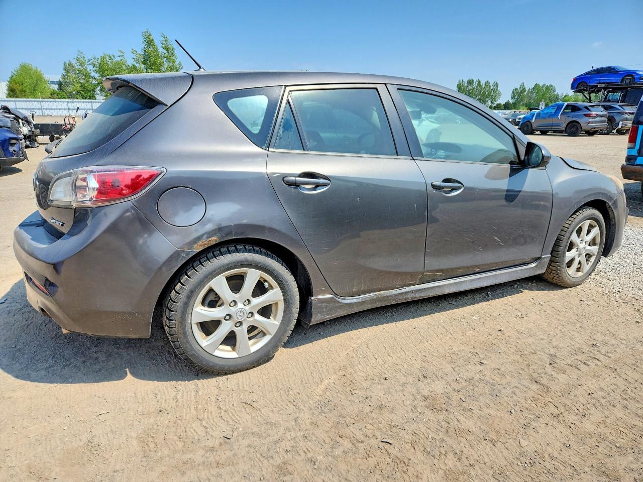 2011 MAZDA MAZDA3