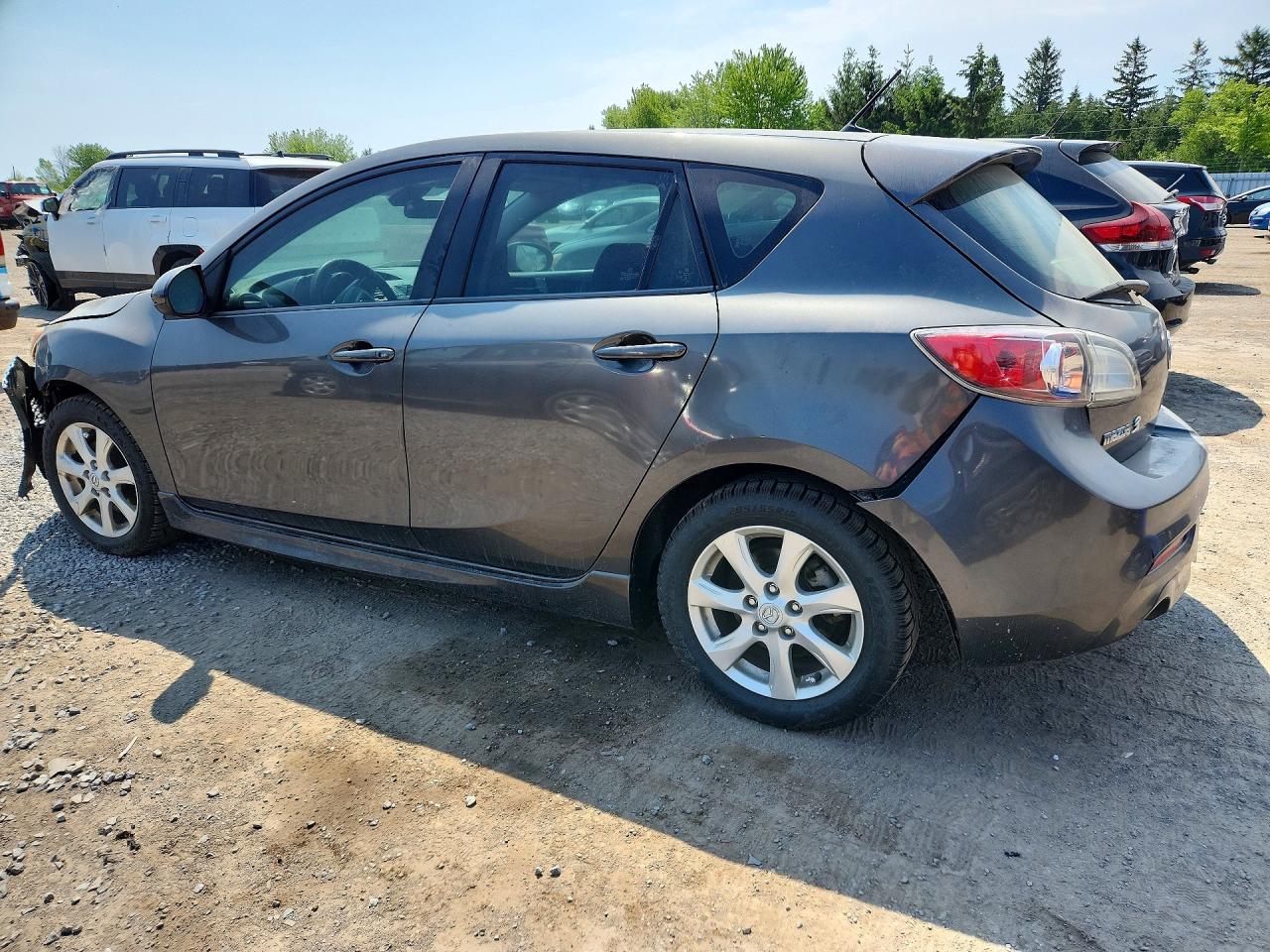 2011 MAZDA MAZDA3