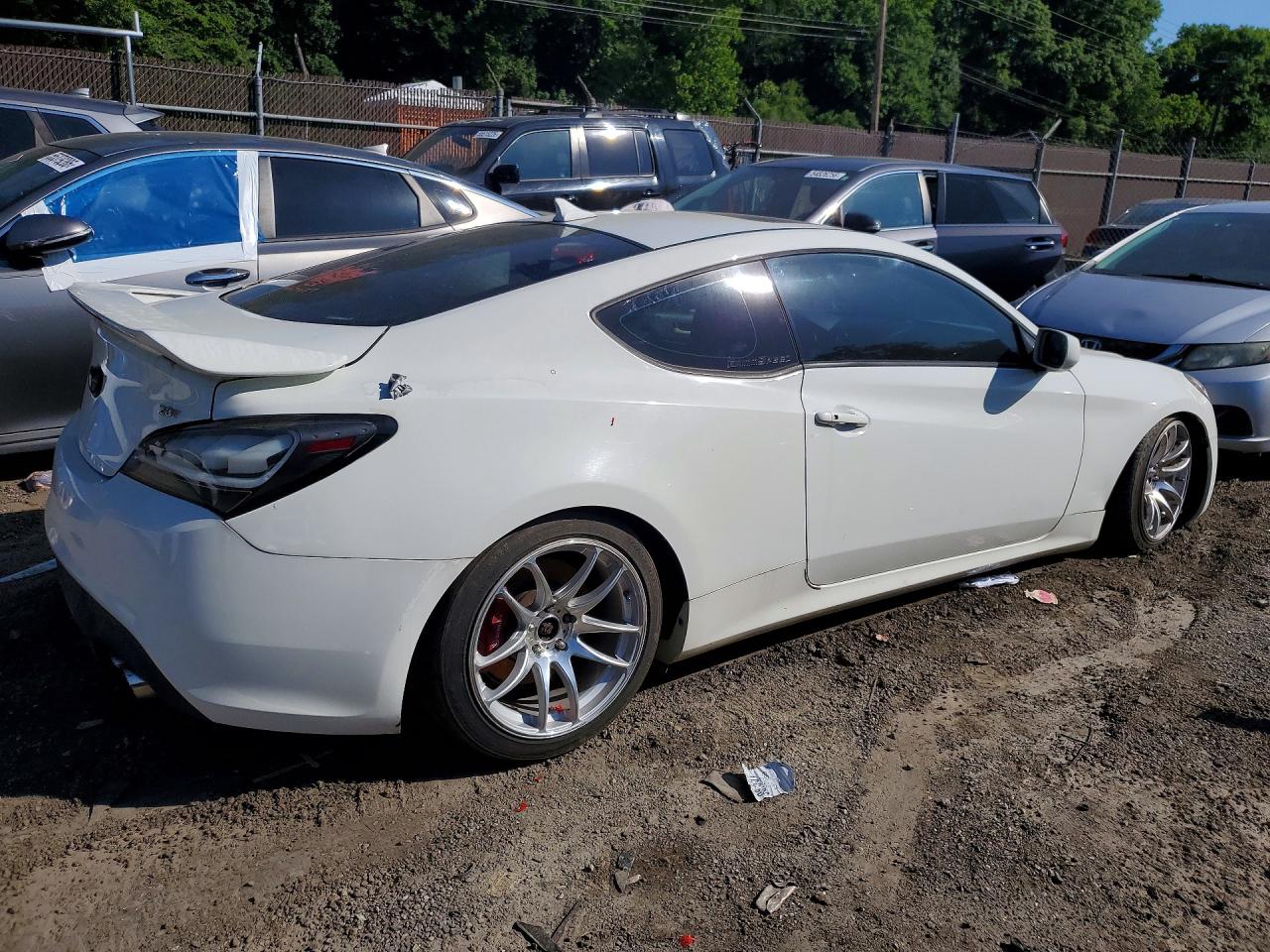 2010 HYUNDAI GENESIS