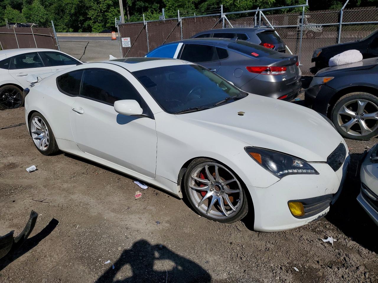 2010 HYUNDAI GENESIS