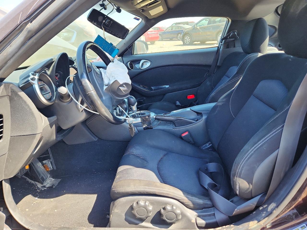 2012 NISSAN 370Z