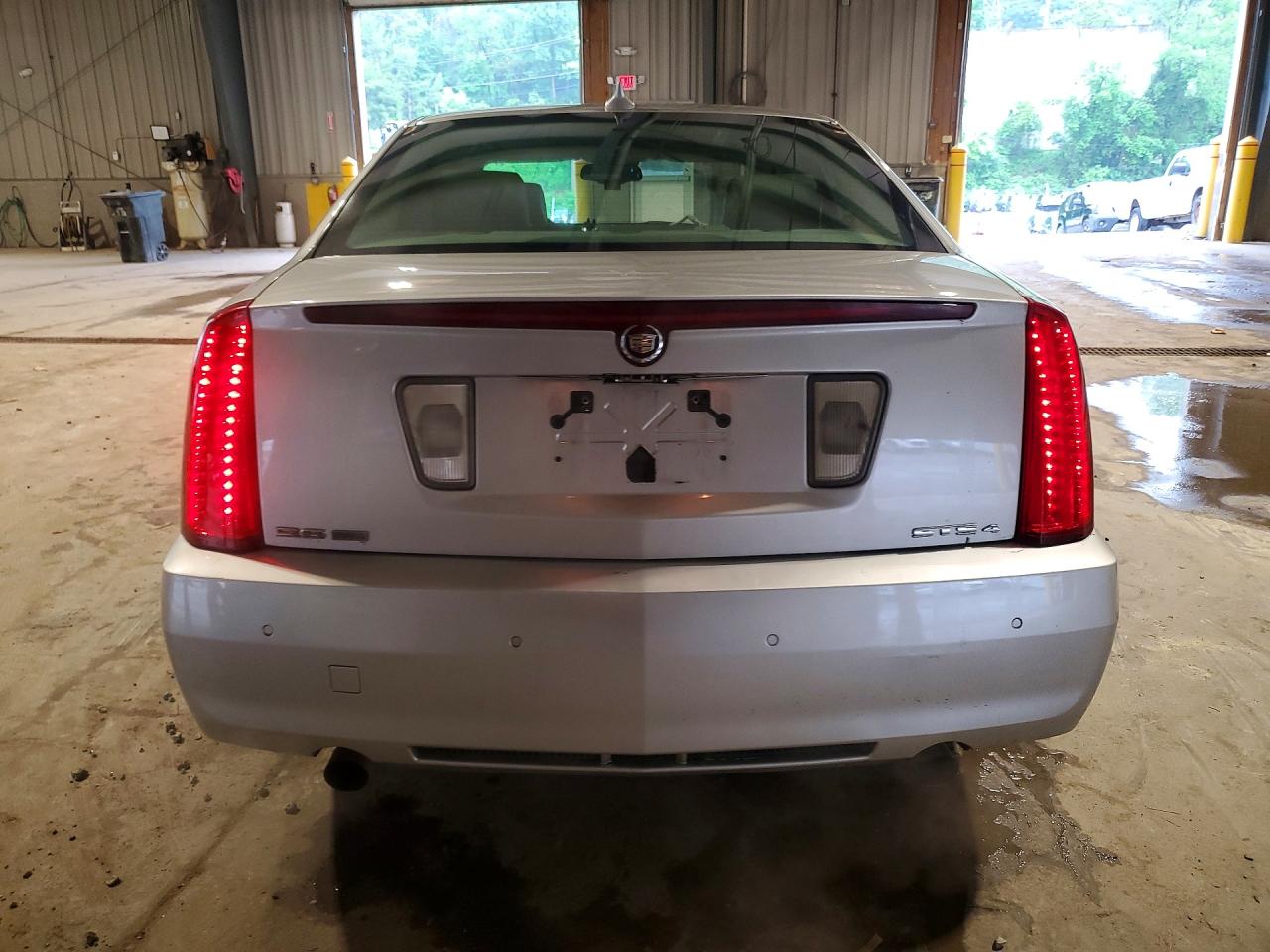 2009 CADILLAC STS