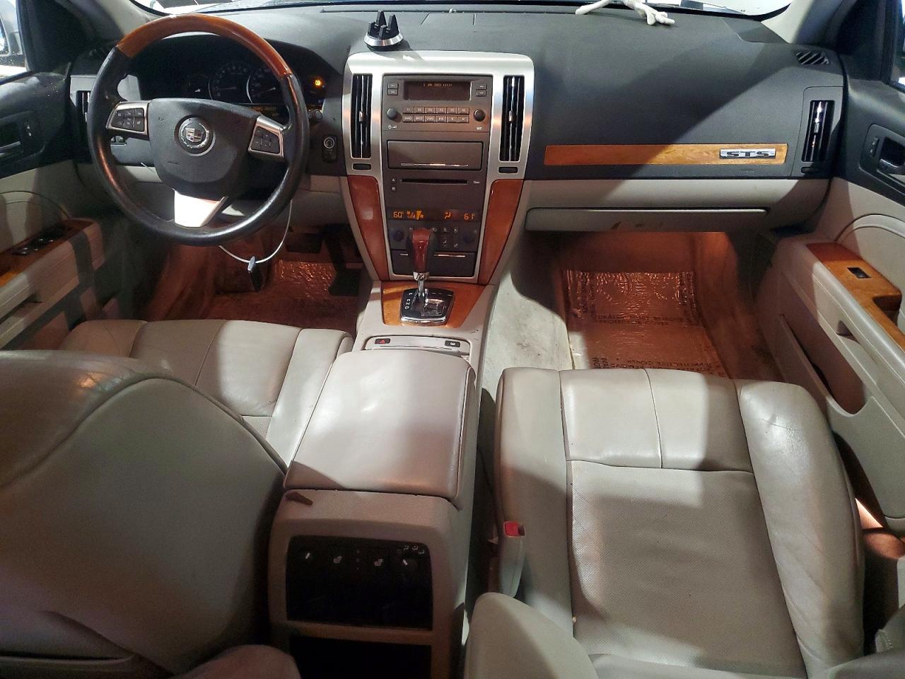 2009 CADILLAC STS
