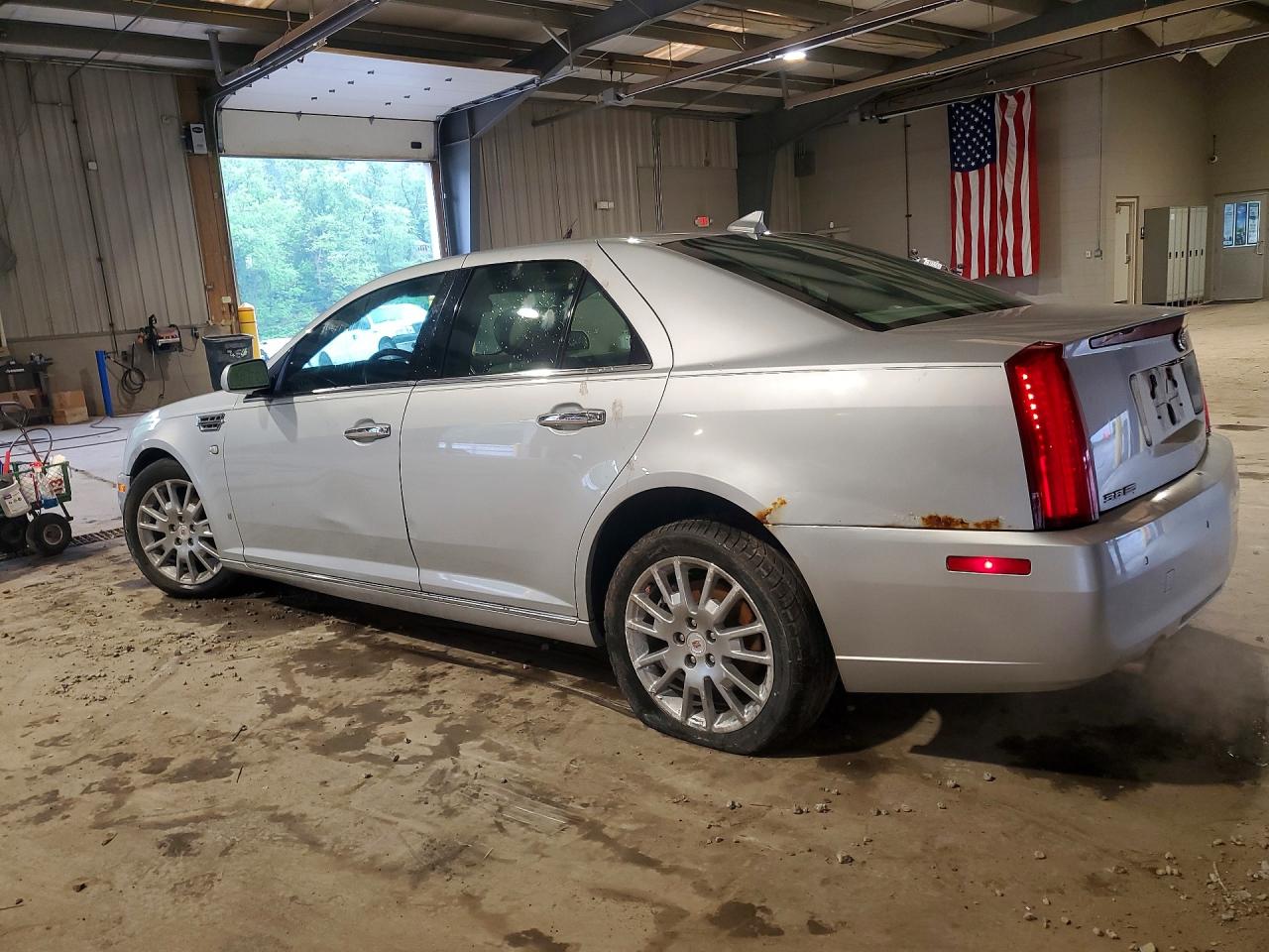 2009 CADILLAC STS