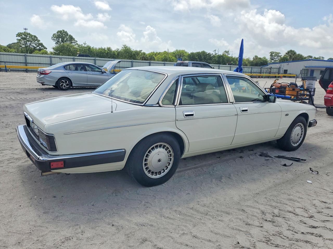1992 JAGUAR XJ6