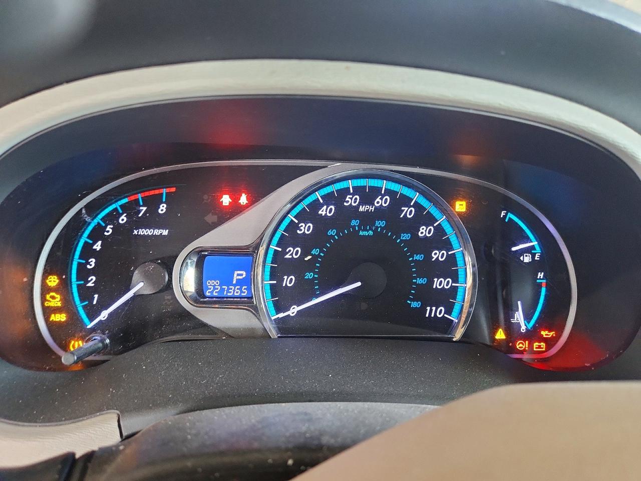 2014 TOYOTA SIENNA