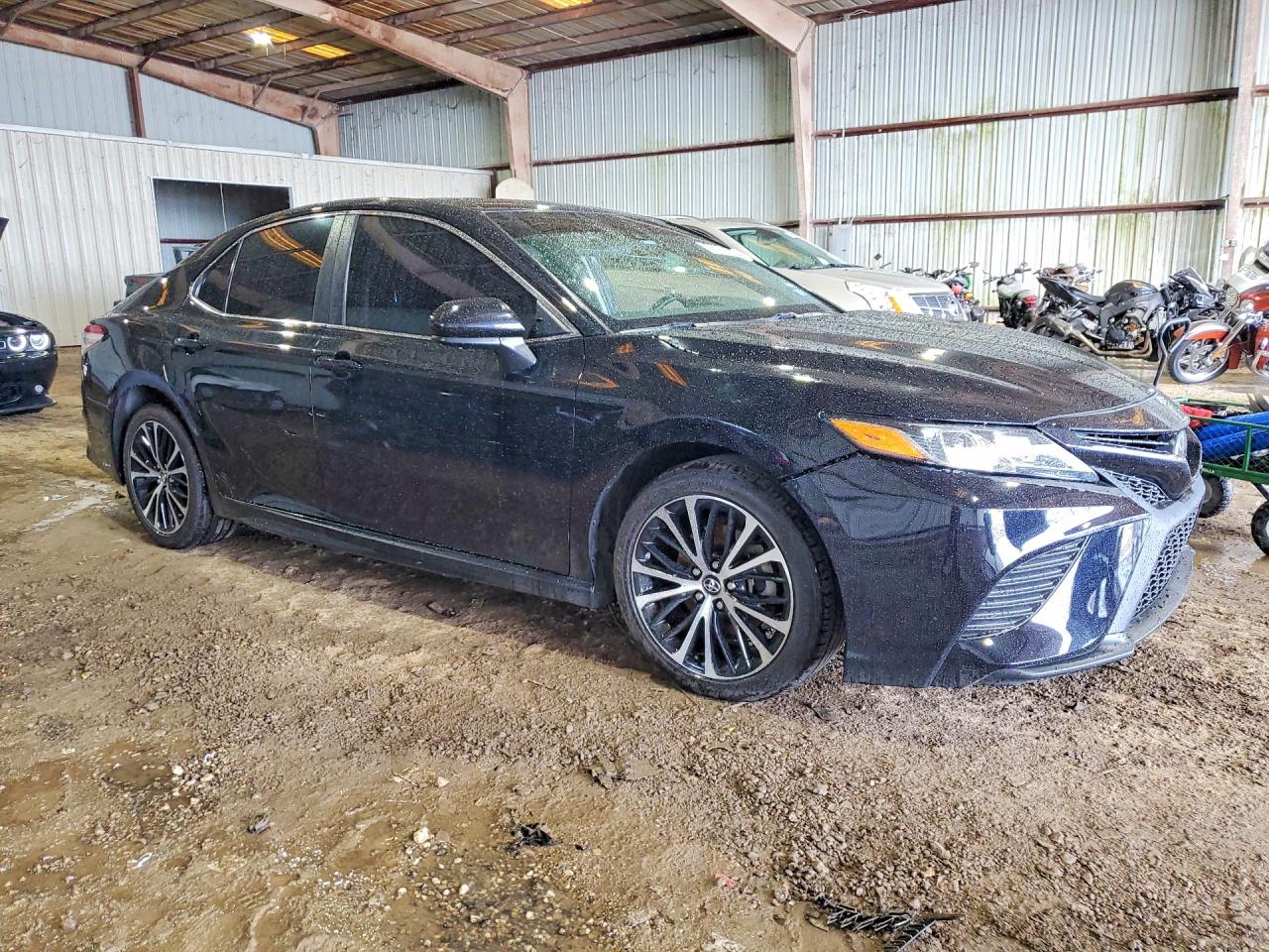 2020 TOYOTA CAMRY