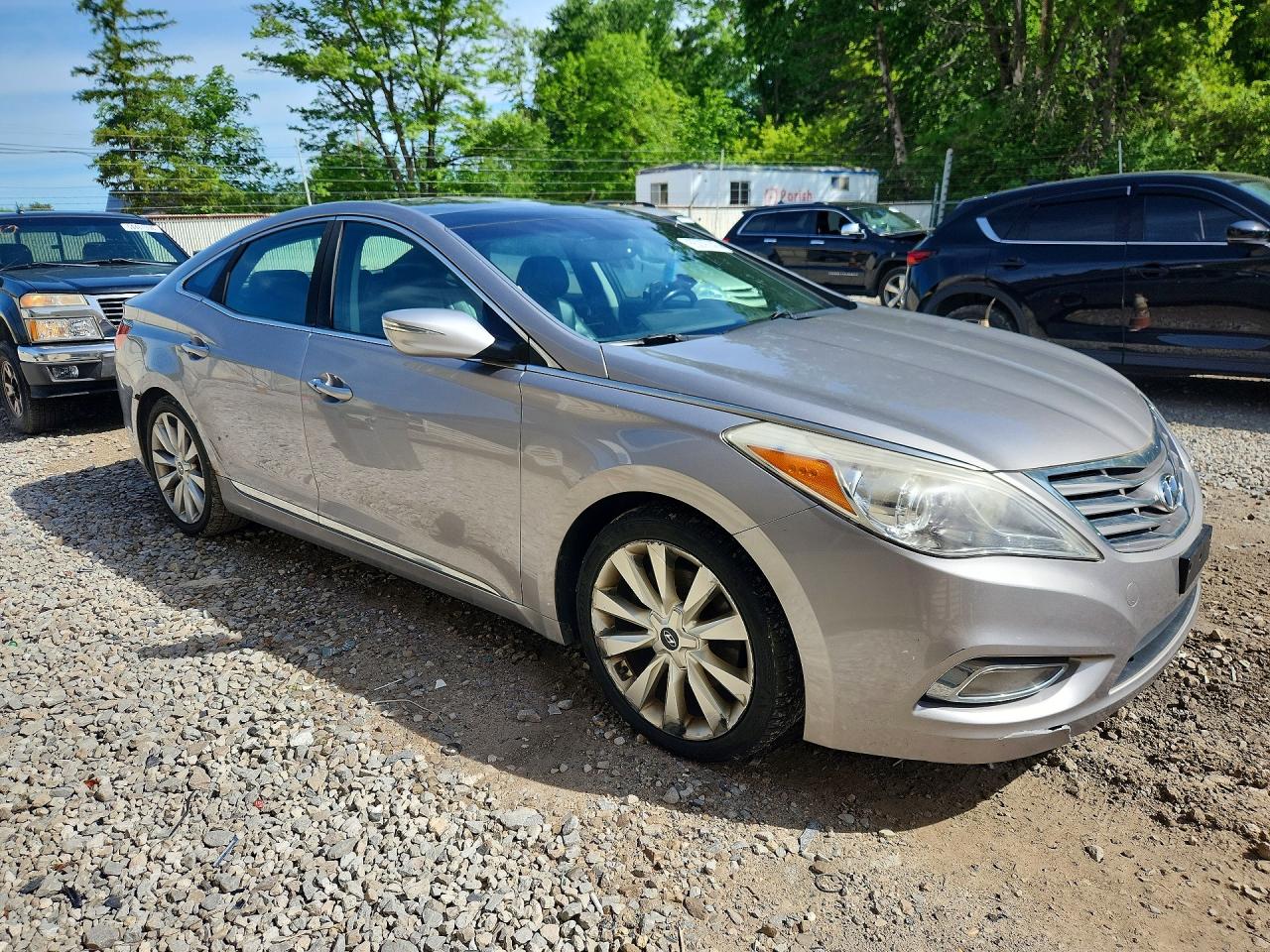 2012 HYUNDAI AZERA