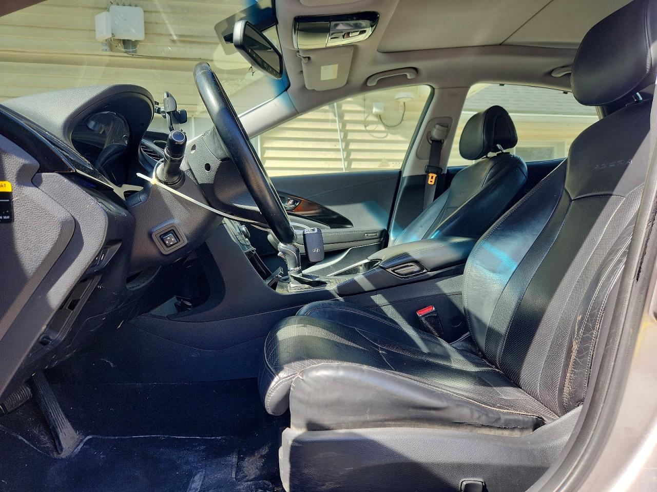 2012 HYUNDAI AZERA