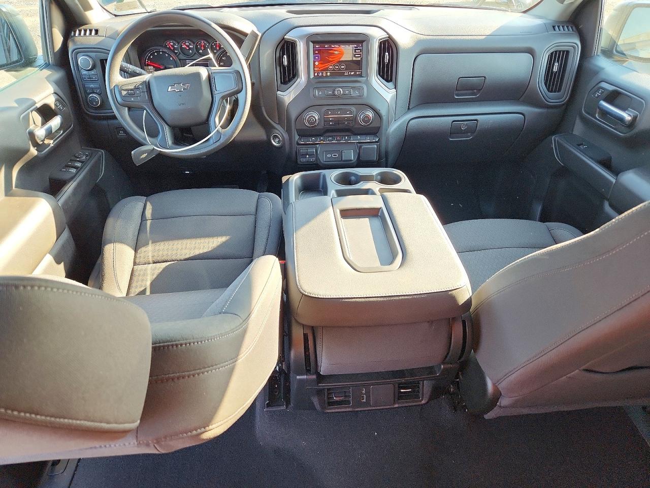 2025 CHEVROLET SILVERADO