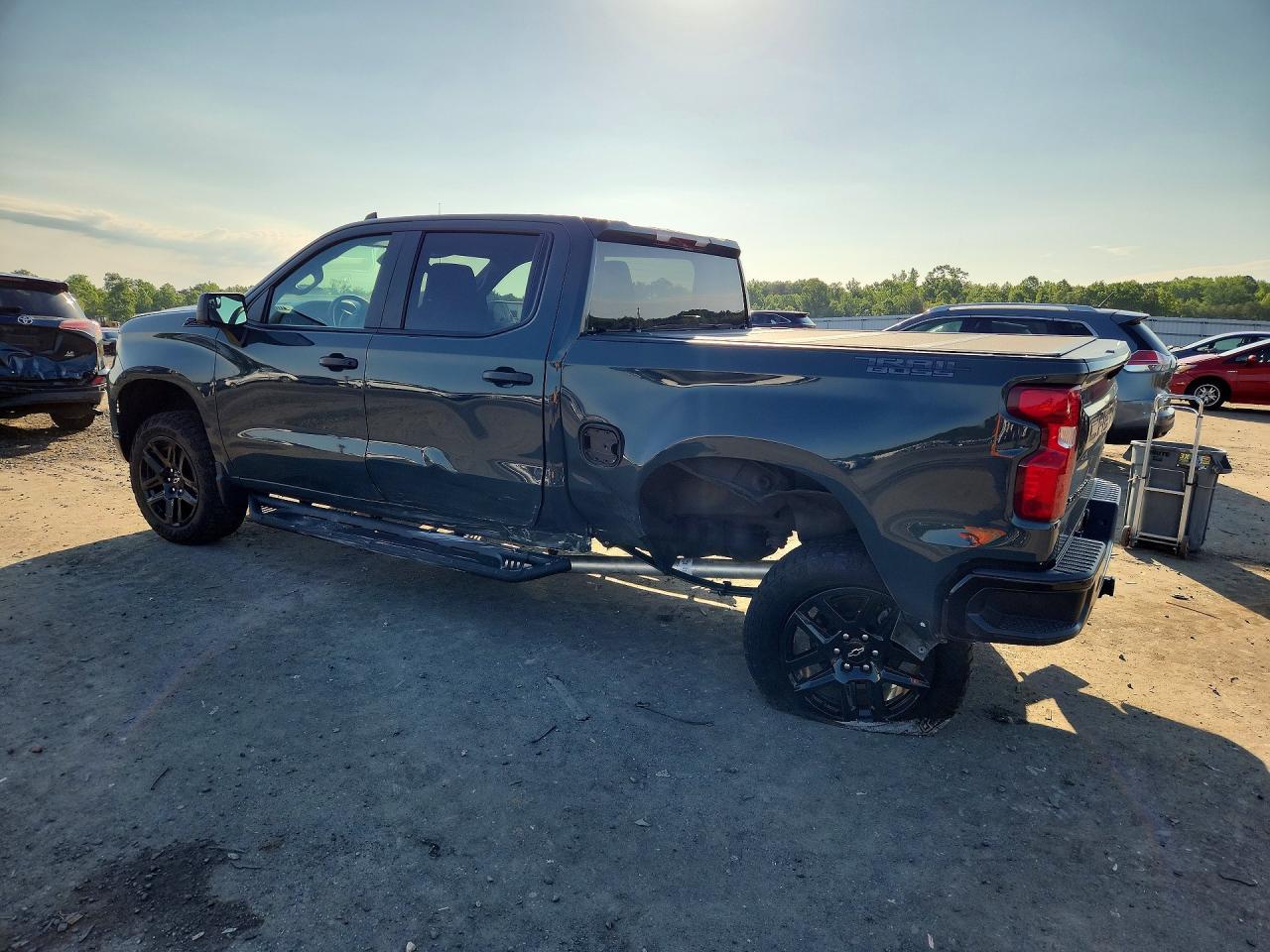 2025 CHEVROLET SILVERADO