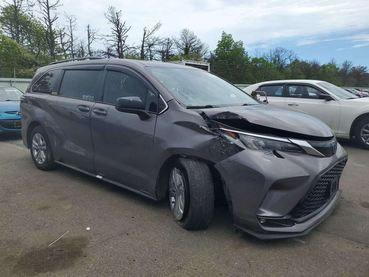 2022 TOYOTA SIENNA