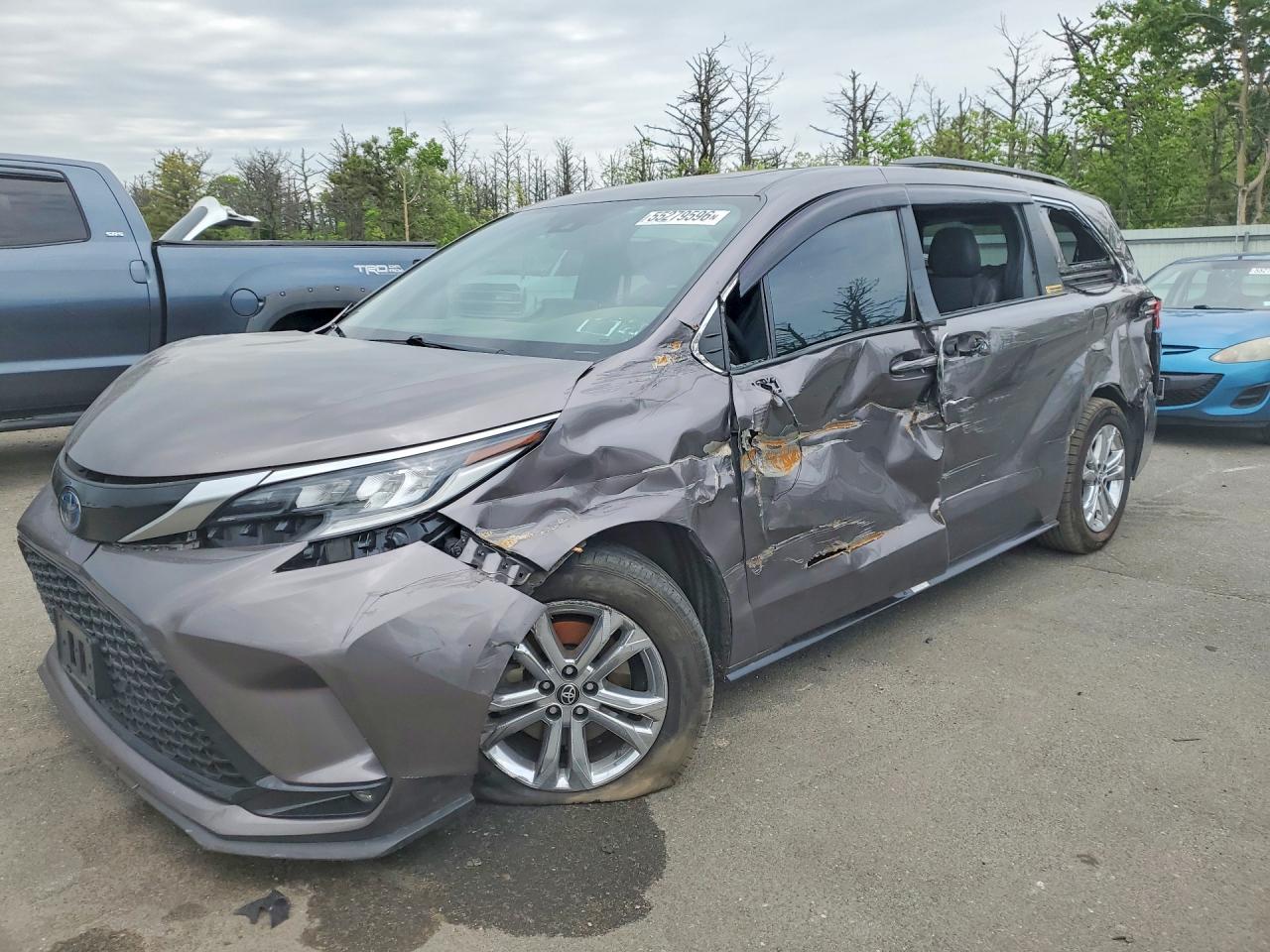 2022 TOYOTA SIENNA