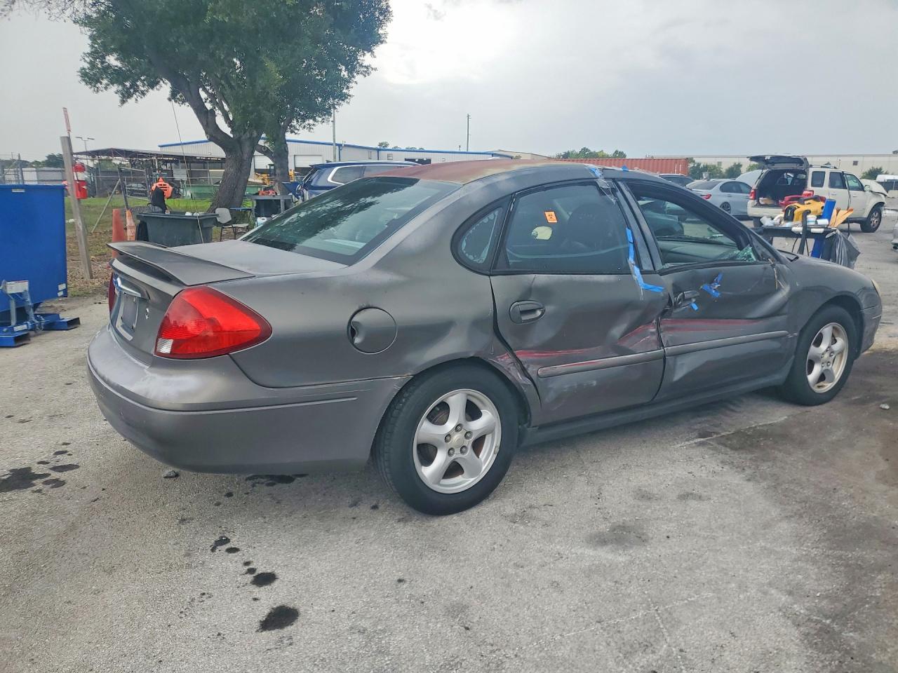 2003 FORD TAURUS