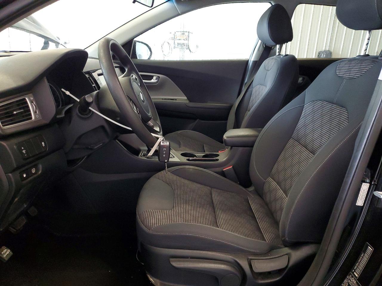 2017 KIA NIRO