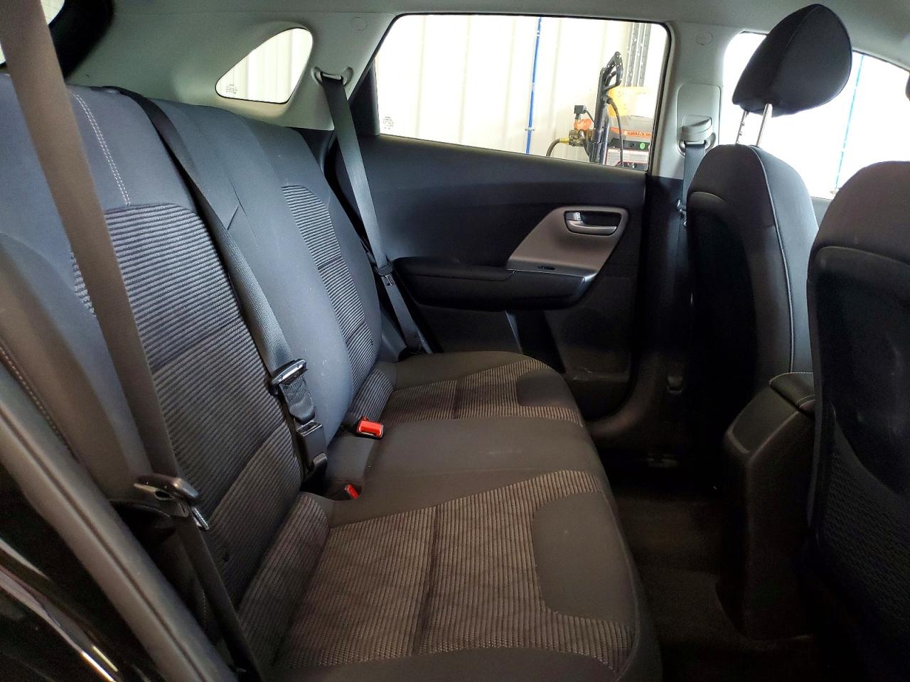 2017 KIA NIRO