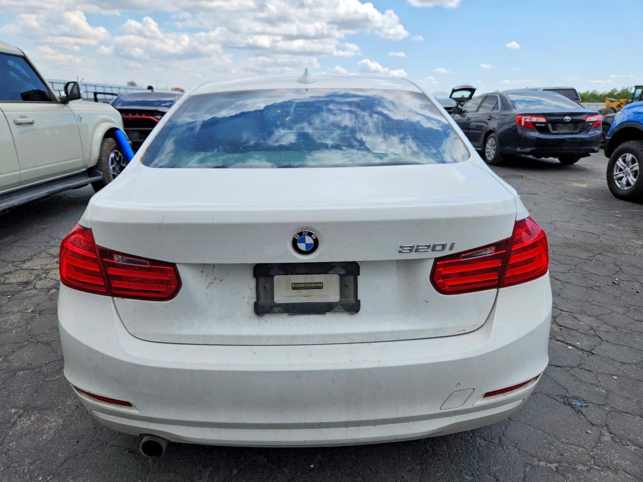 2014 BMW 3 SERIES