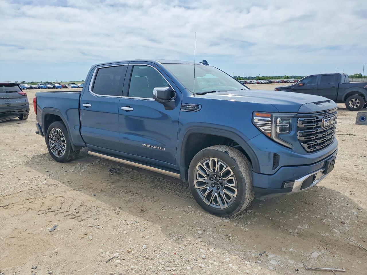 2024 GMC SIERRA