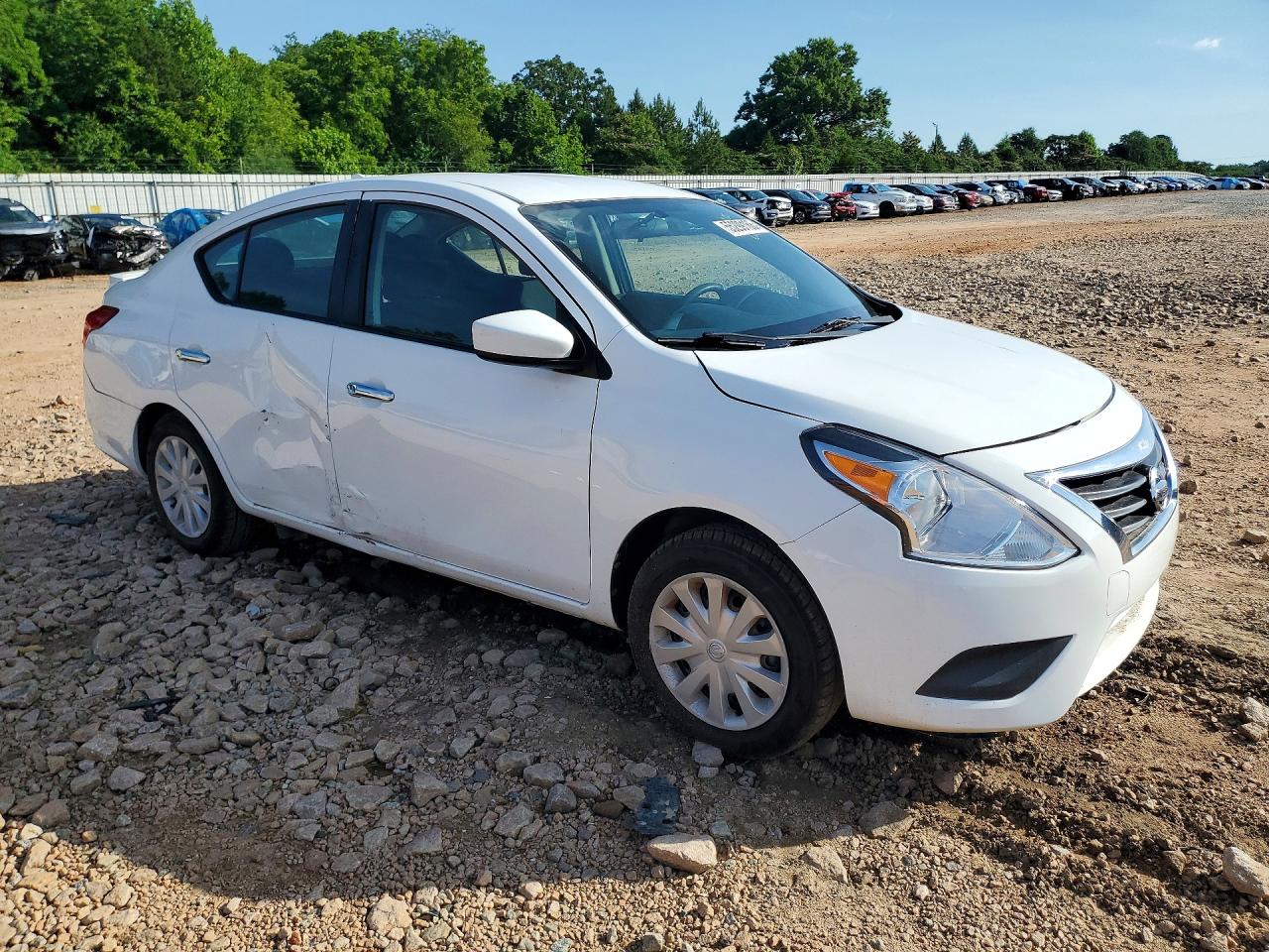 2018 NISSAN VERSA