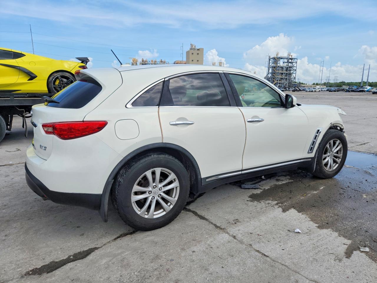 2013 INFINITI FX37