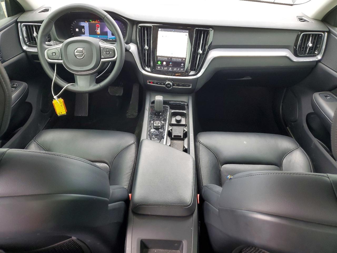 2024 VOLVO S60