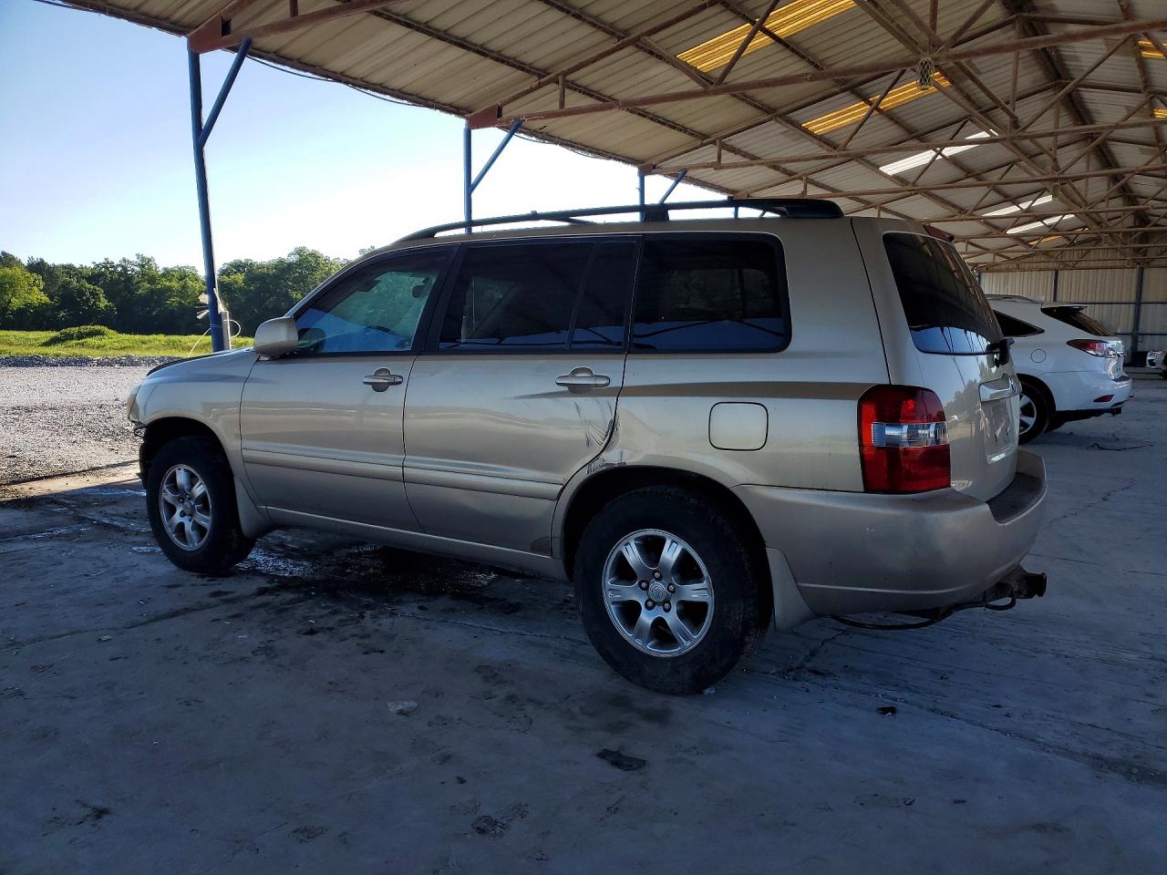 2004 TOYOTA HIGHLANDER
