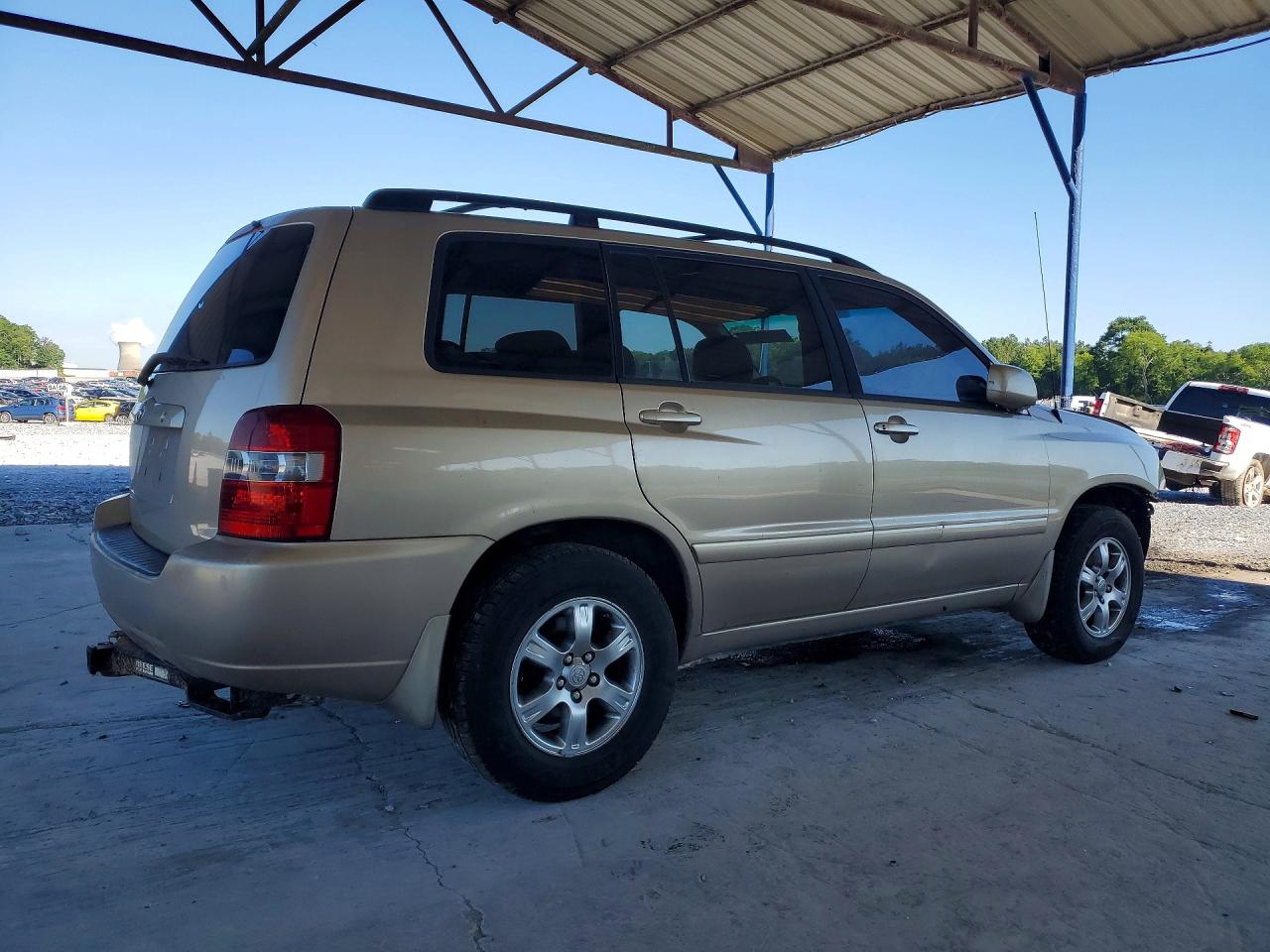 2004 TOYOTA HIGHLANDER