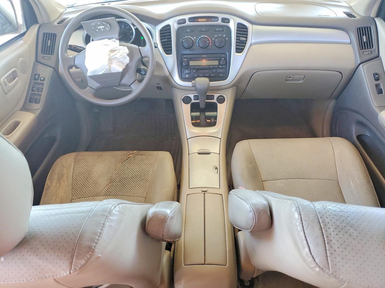 2004 TOYOTA HIGHLANDER
