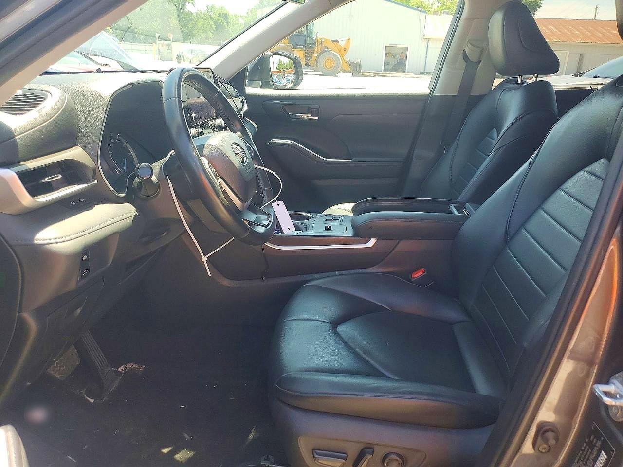 2024 TOYOTA HIGHLANDER