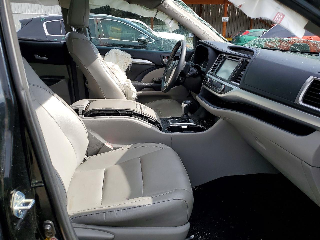 2015 TOYOTA HIGHLANDER