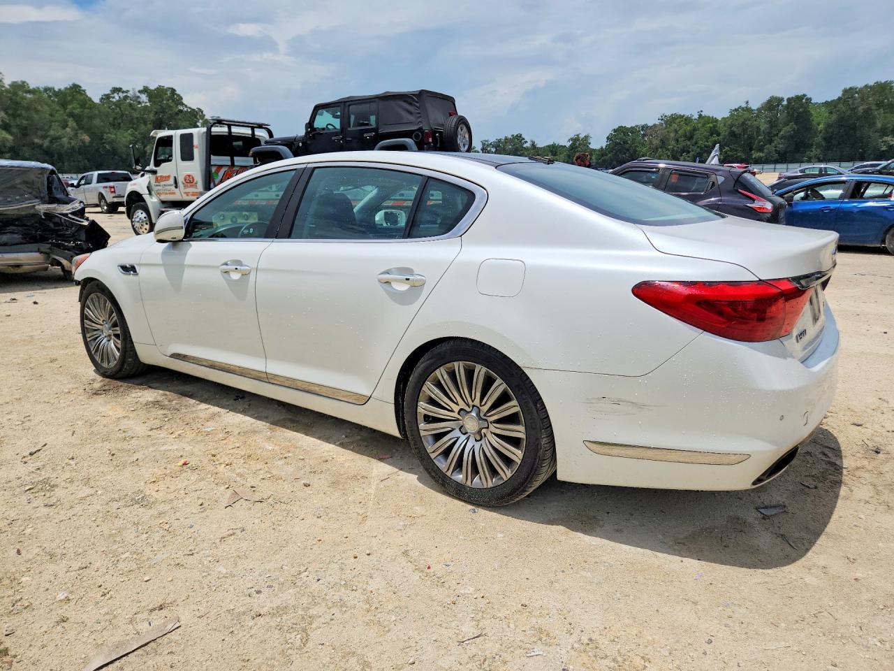 2015 KIA K900