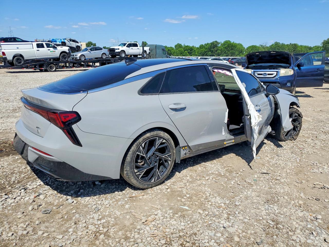 2025 KIA K5