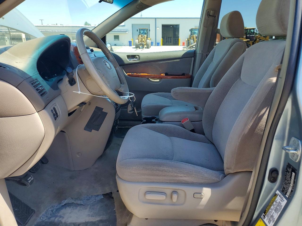 2006 TOYOTA SIENNA