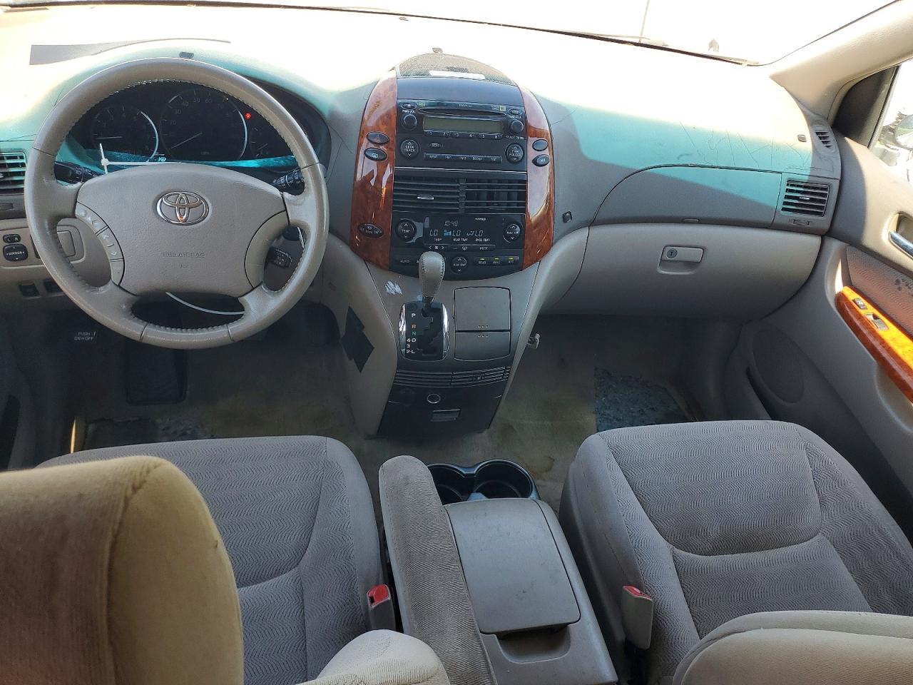 2006 TOYOTA SIENNA