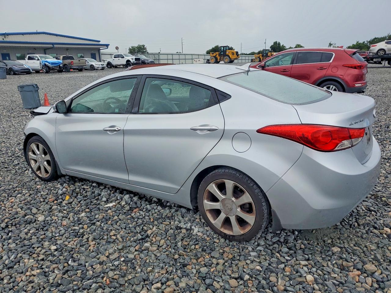2013 HYUNDAI ELANTRA