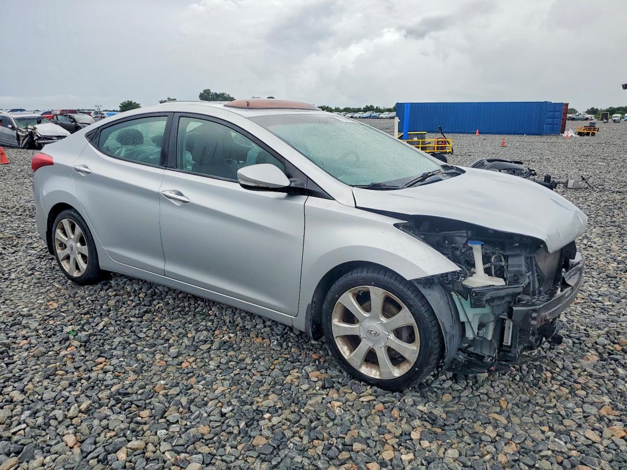 2013 HYUNDAI ELANTRA