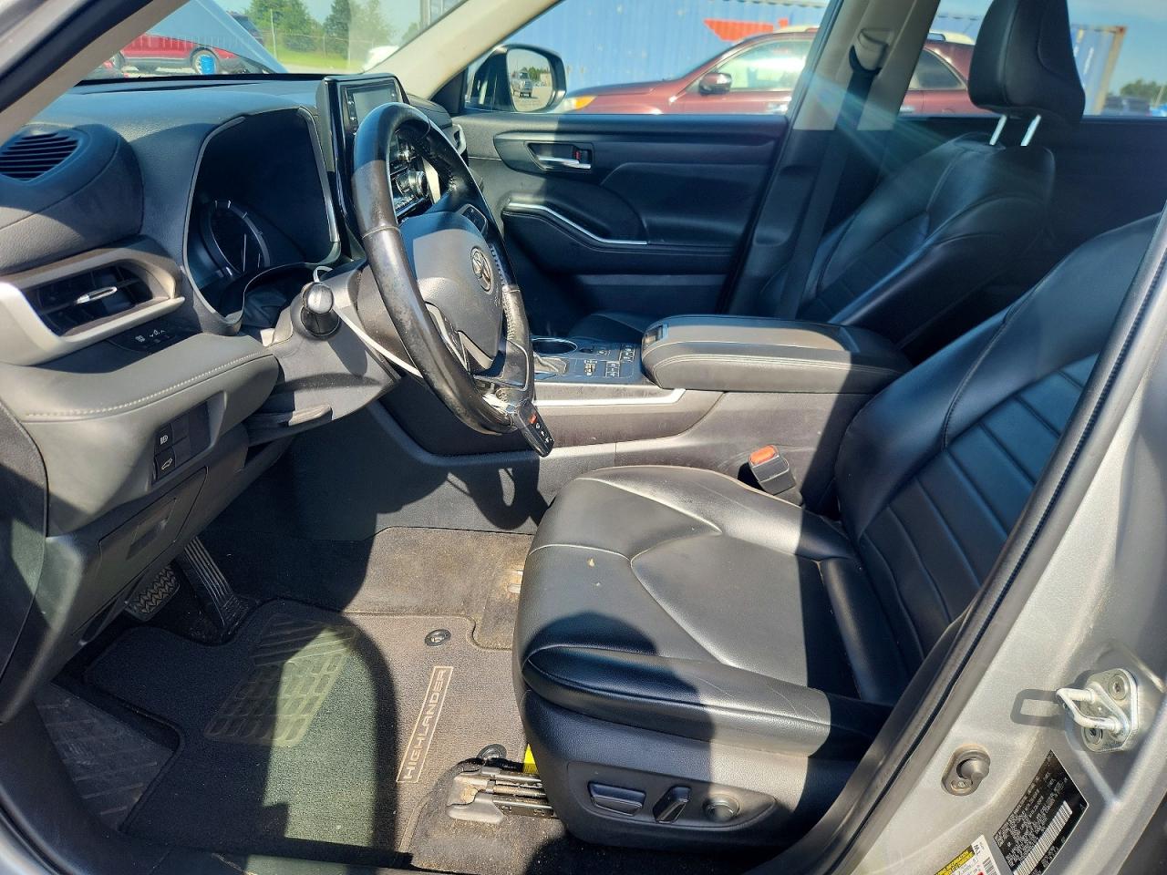2022 TOYOTA HIGHLANDER