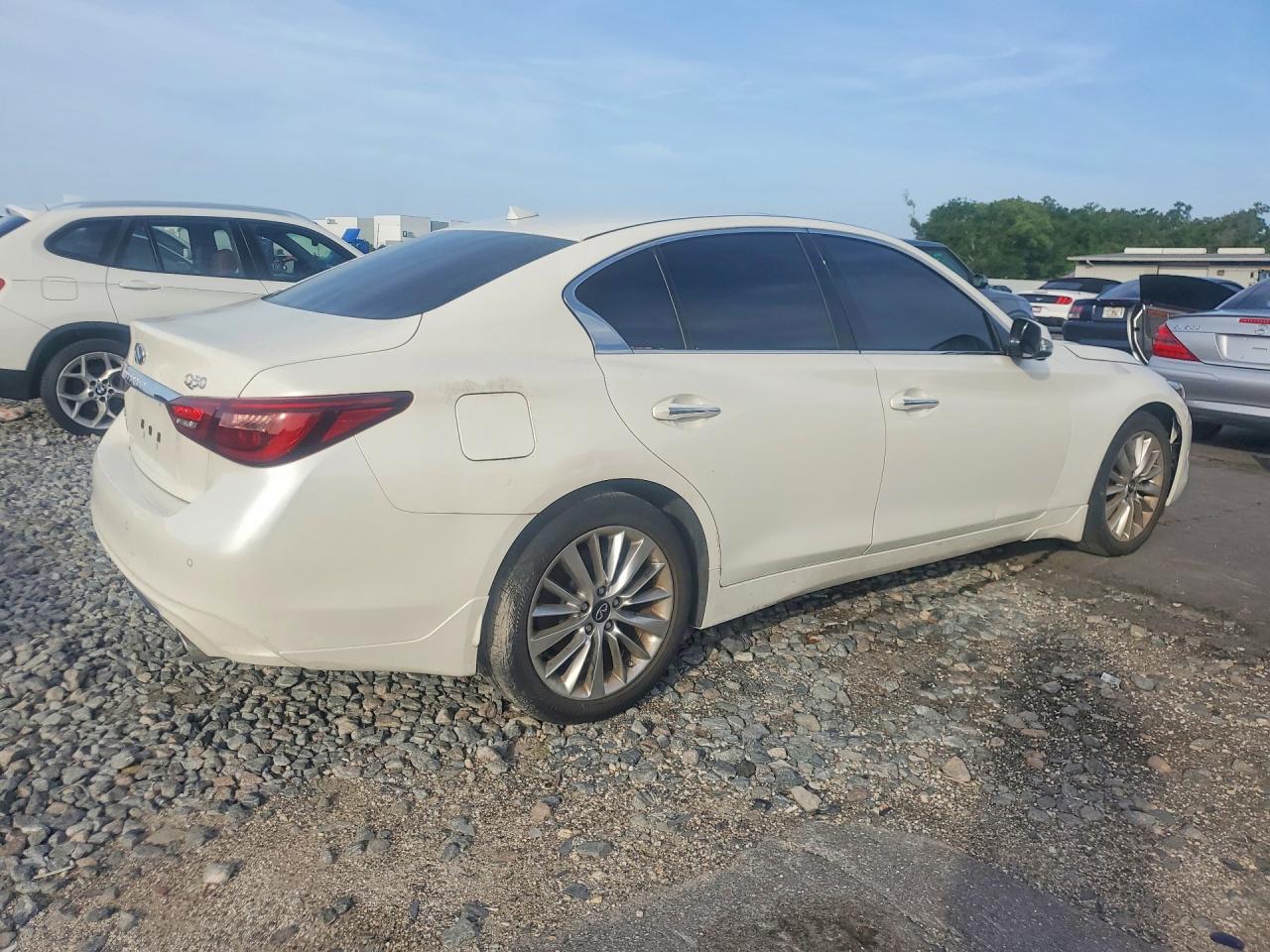 2021 INFINITI Q50