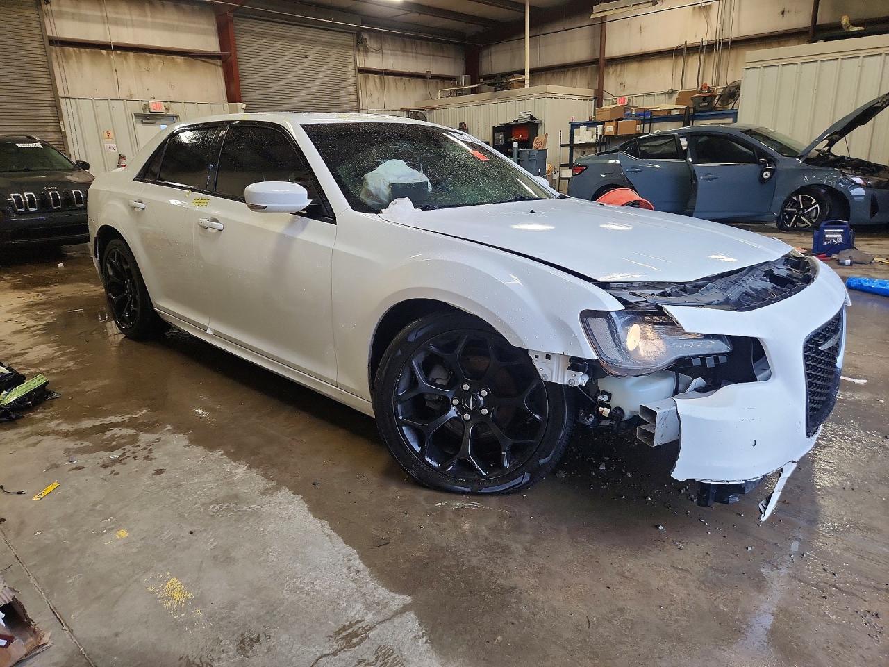 2018 CHRYSLER 300