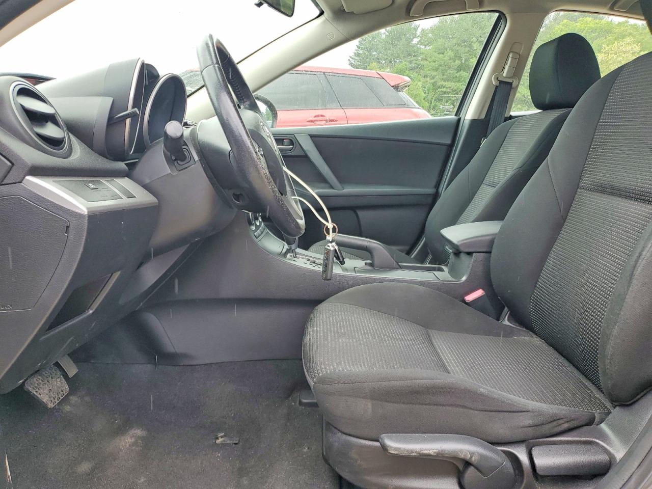 2013 MAZDA 3