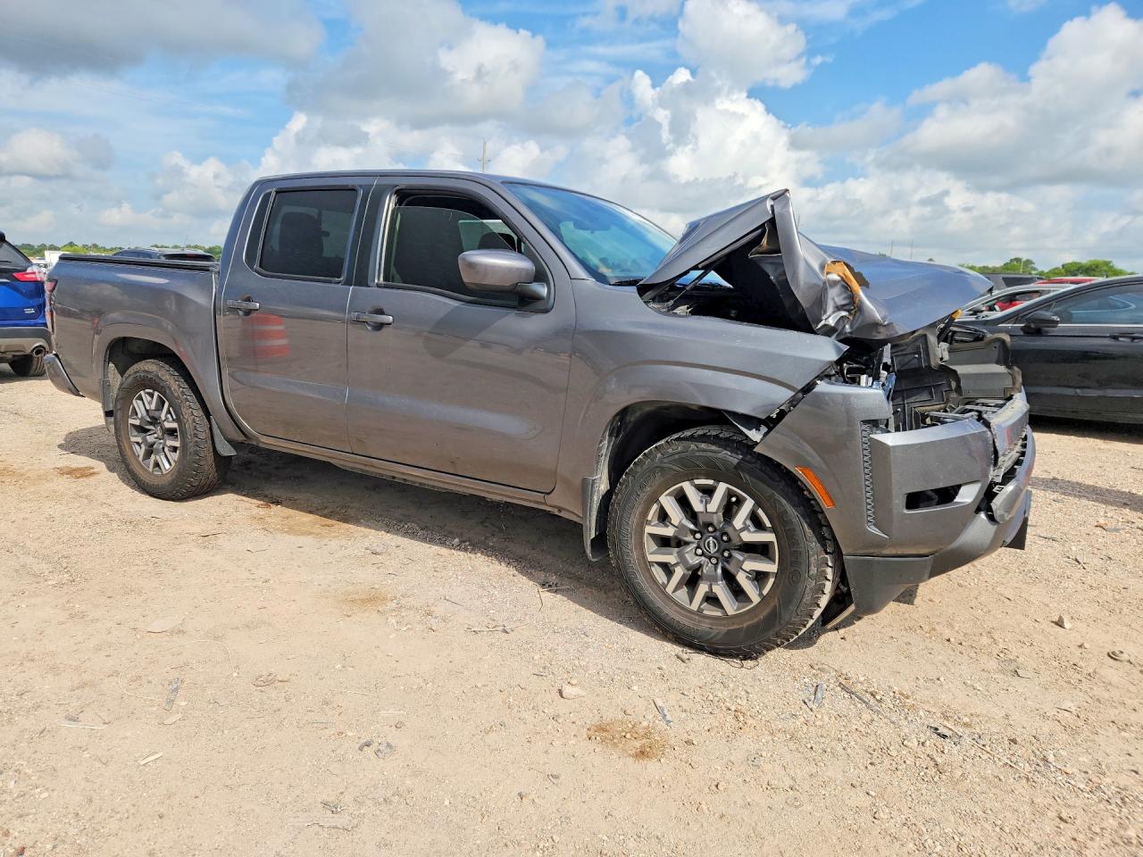 2022 NISSAN FRONTIER