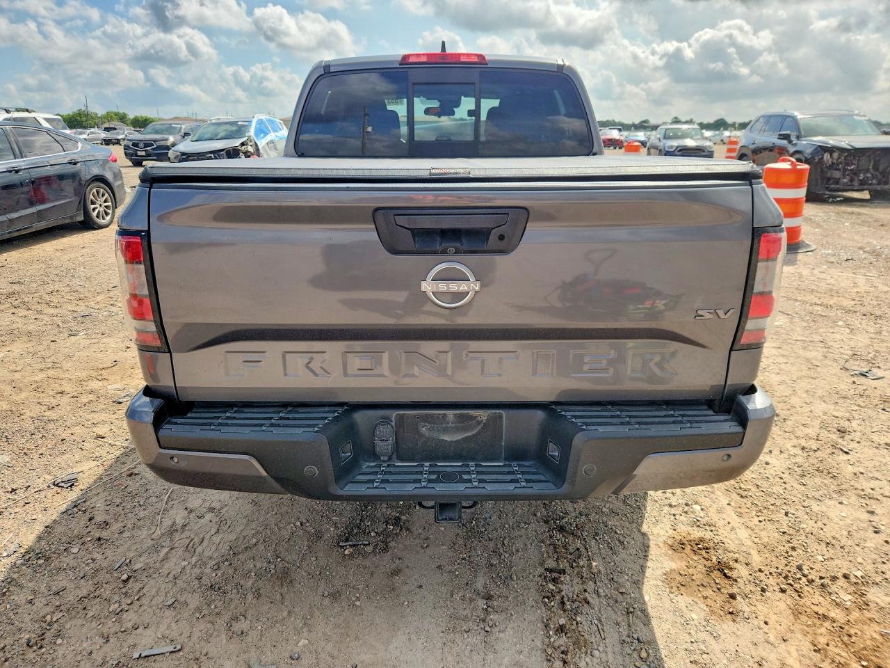 2022 NISSAN FRONTIER